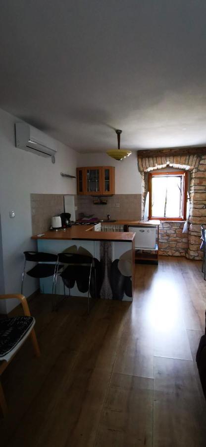 Eti And Mia Holiday Apartments Muntic Екстер'єр фото