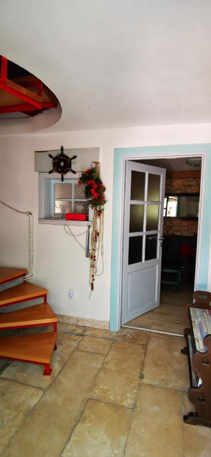 Eti And Mia Holiday Apartments Muntic Екстер'єр фото