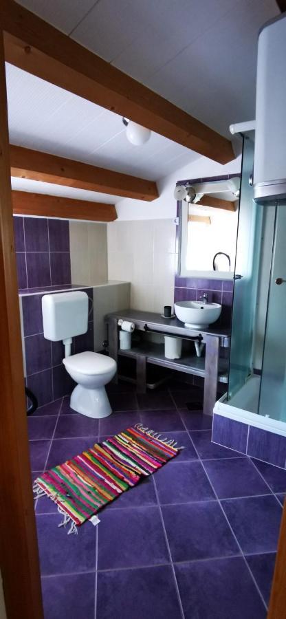 Eti And Mia Holiday Apartments Muntic Екстер'єр фото