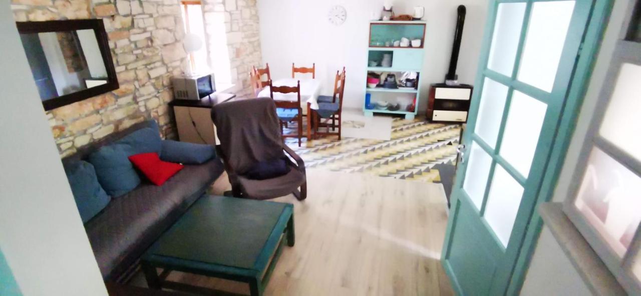 Eti And Mia Holiday Apartments Muntic Екстер'єр фото
